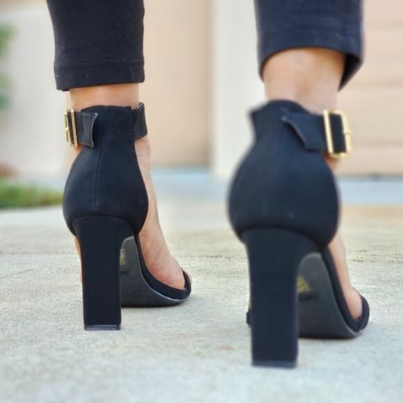 Women's Black Nubuck Ankle Strap Block Heel Dress Sandals - Picture 6 of 6